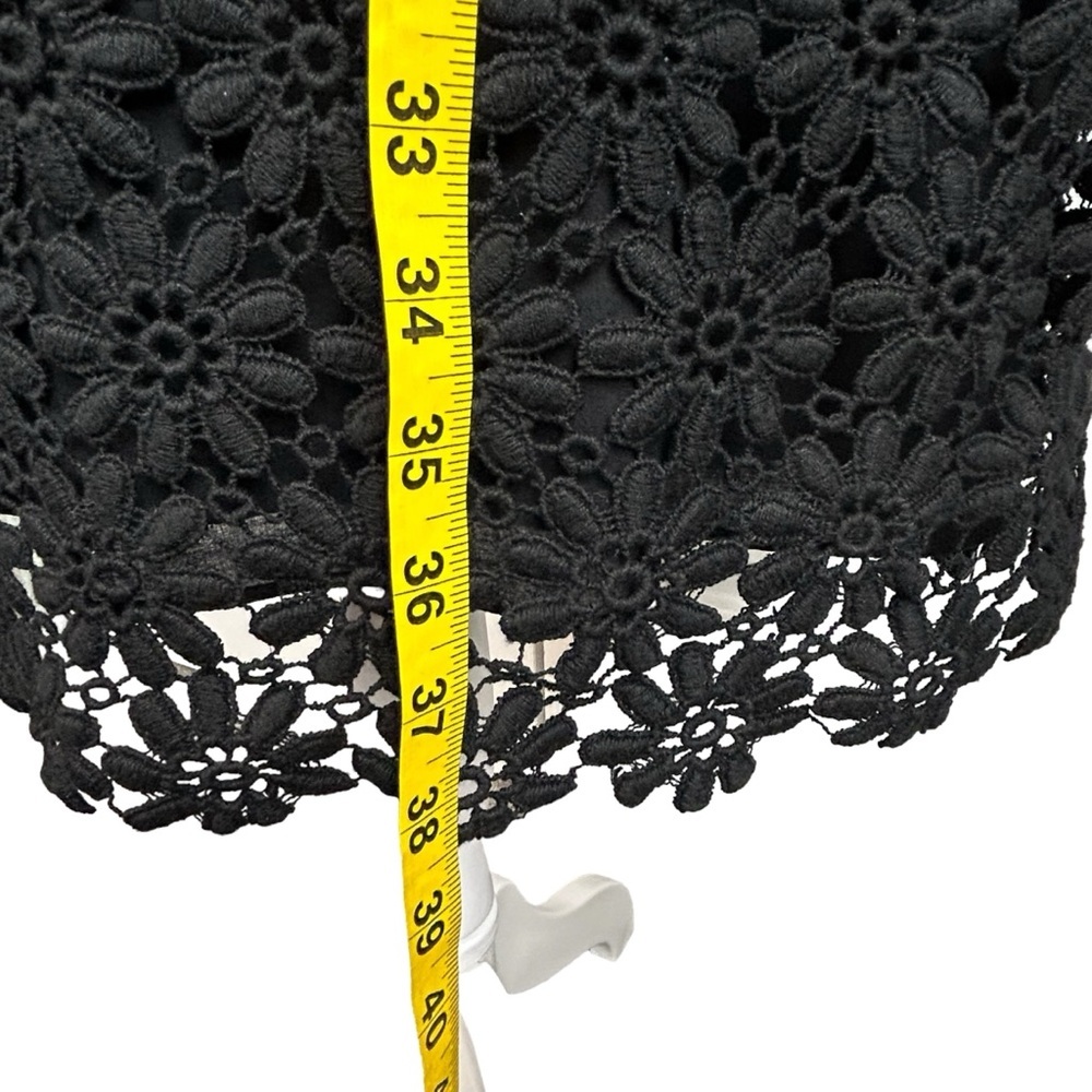 Lilly Pulitzer Shayna Black Lace Dress Daisy Sheath 3/4 Sleeves V Back Size 6 - Picture 9 of 14